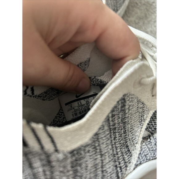 2018 Nike TR Flyknit White/Black Training Shoes 942887-101 Women 8 - Picture 7 of 7